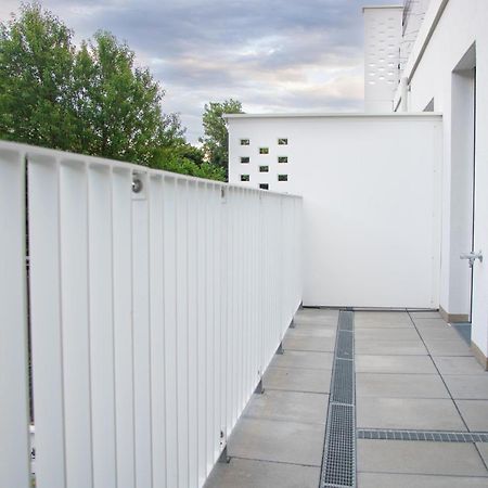 Flat2Go Modern Apartments - Harmony Of City And Nature เวียนนา ภายนอก รูปภาพ