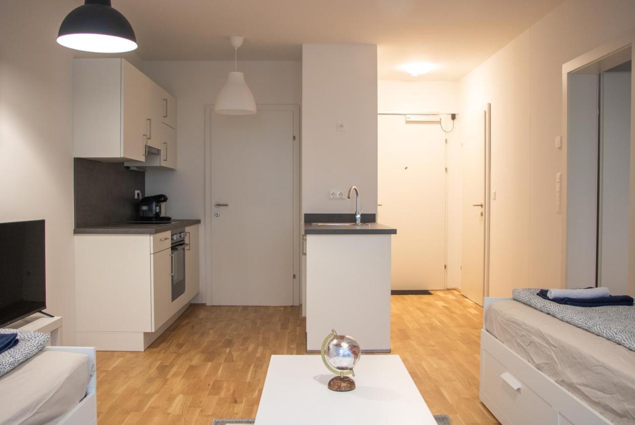 Flat2Go Modern Apartments - Harmony Of City And Nature เวียนนา ภายนอก รูปภาพ