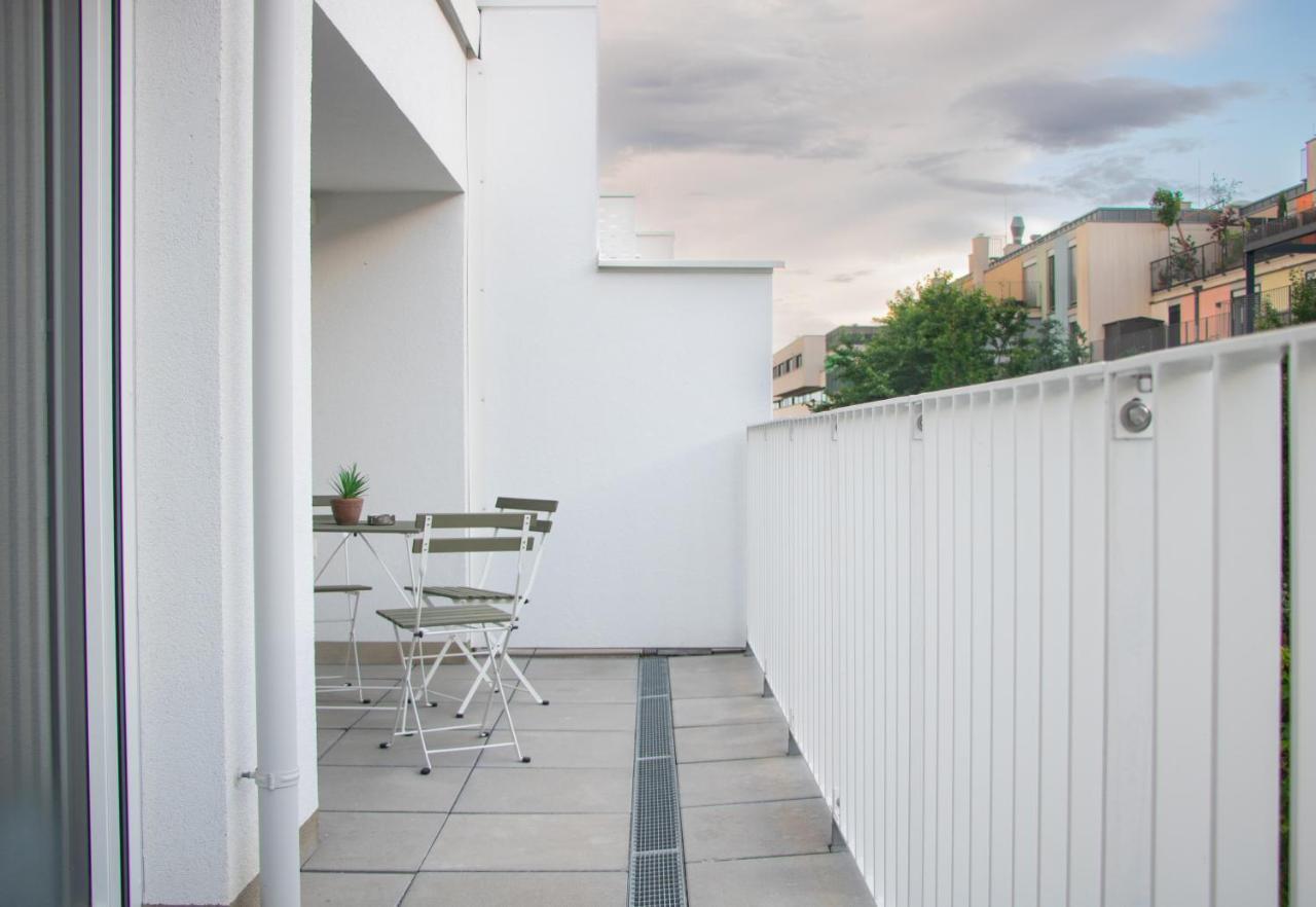 Flat2Go Modern Apartments - Harmony Of City And Nature เวียนนา ภายนอก รูปภาพ
