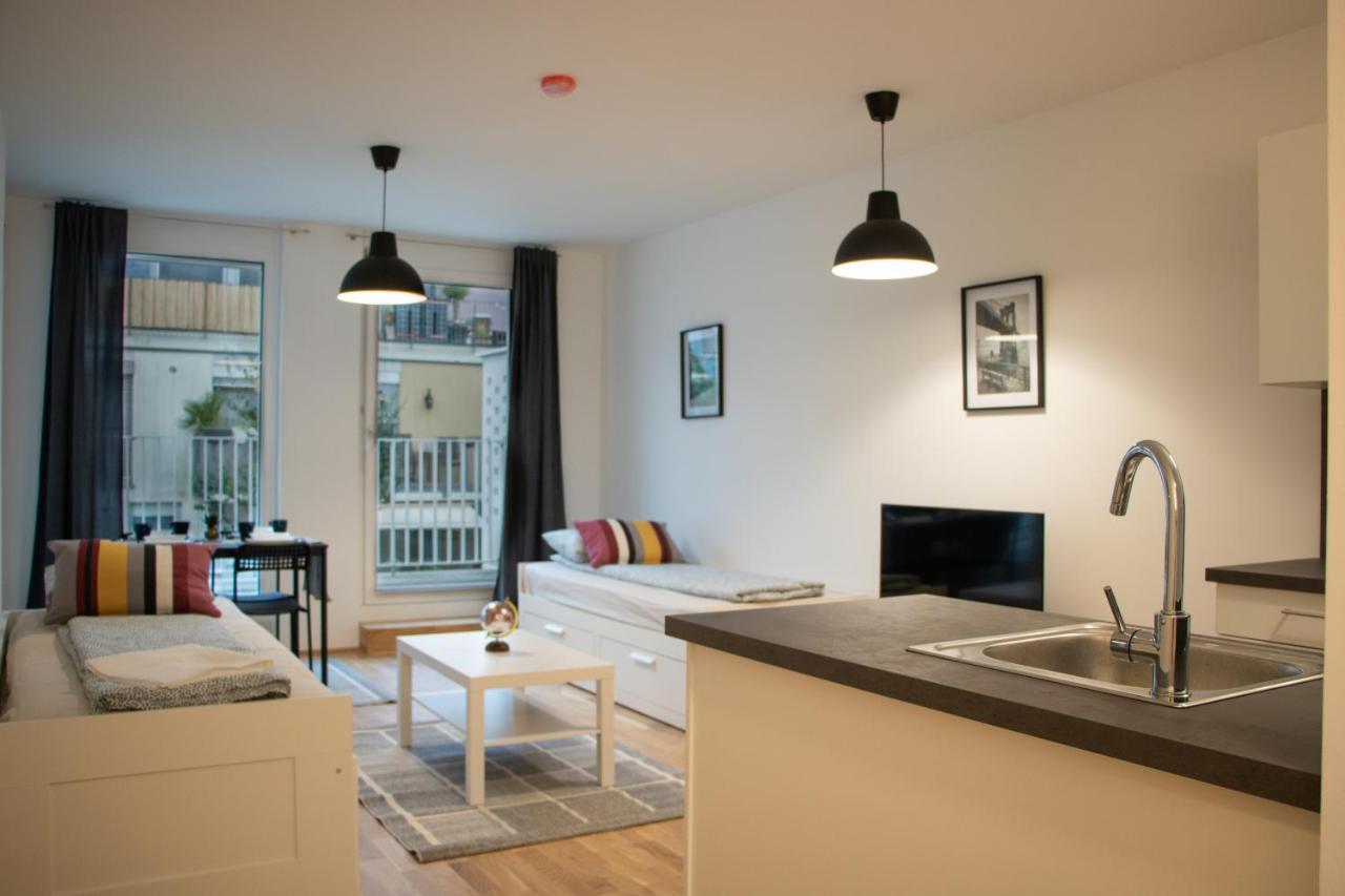 Flat2Go Modern Apartments - Harmony Of City And Nature เวียนนา ภายนอก รูปภาพ
